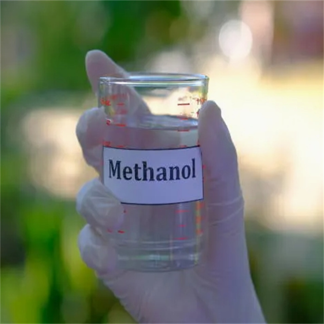 China Supplier Methyl Alcohol Methanol 99.9% Industrial Grade